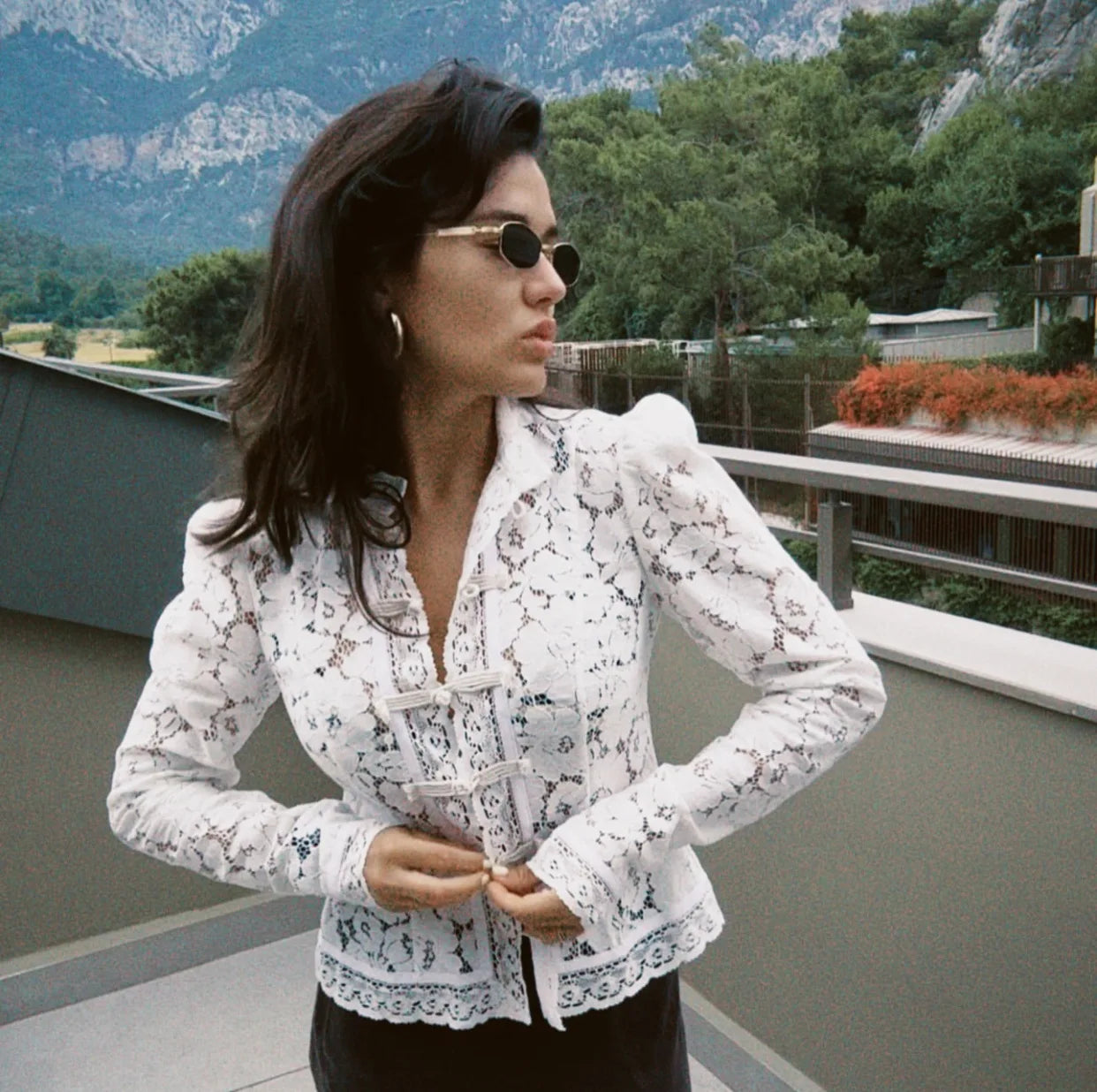 FONTAINE LACE BLOUSE