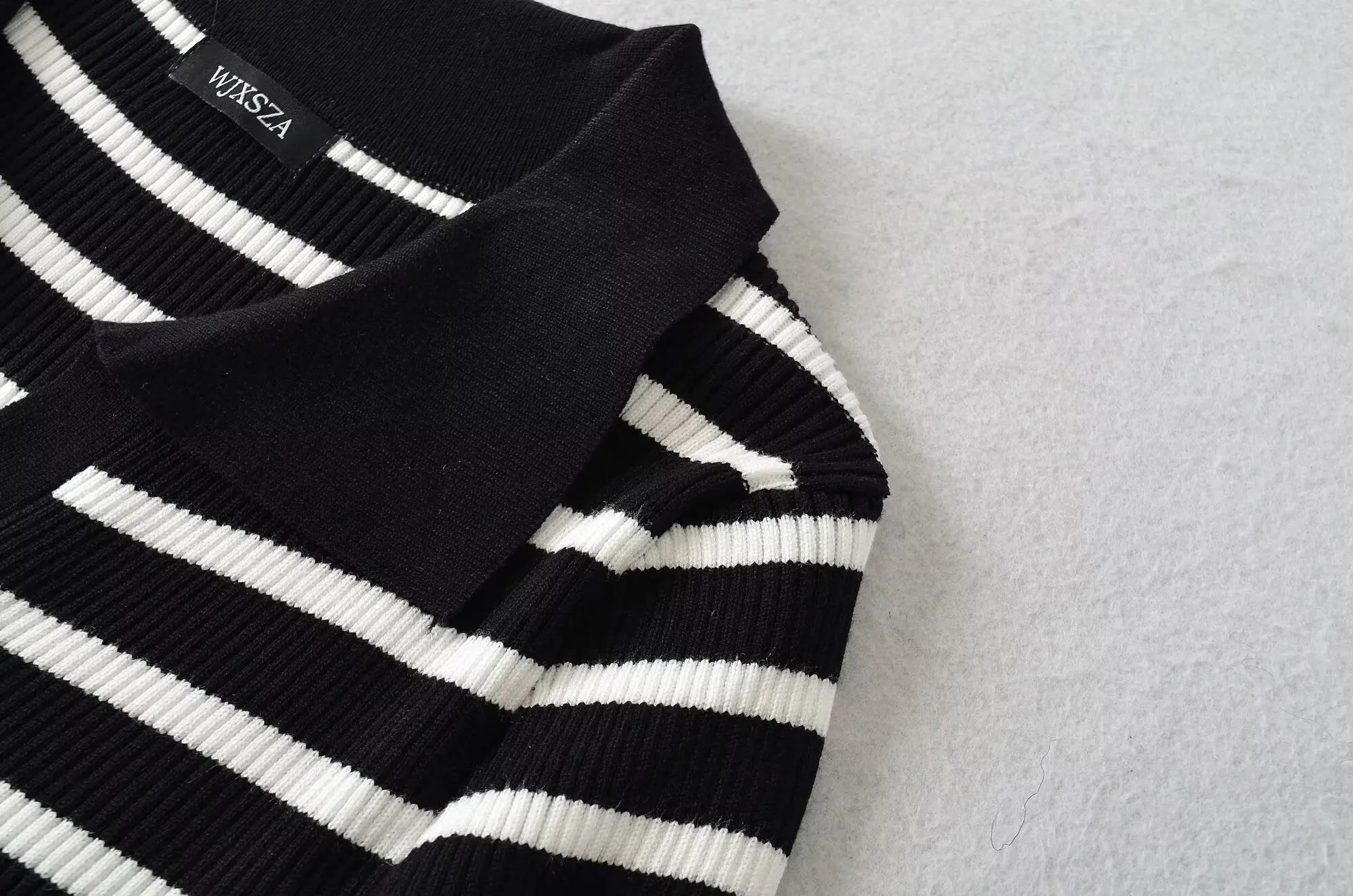 JOLIE KNITTED SWEATER