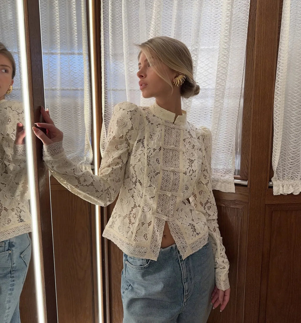 FONTAINE LACE BLOUSE