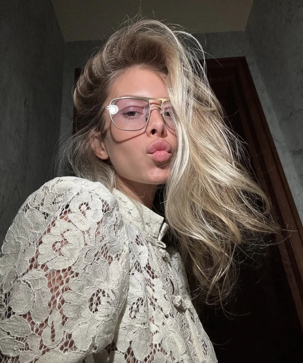 FONTAINE LACE BLOUSE