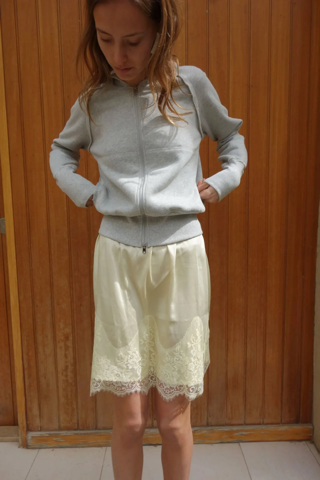 NARA SATIN MINI SKIRT