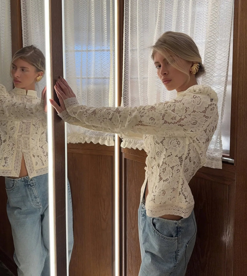 FONTAINE LACE BLOUSE